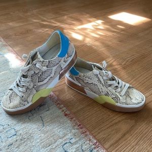 Dolce Vita -Zina Bone Multi Snake Print Leather
sneakers